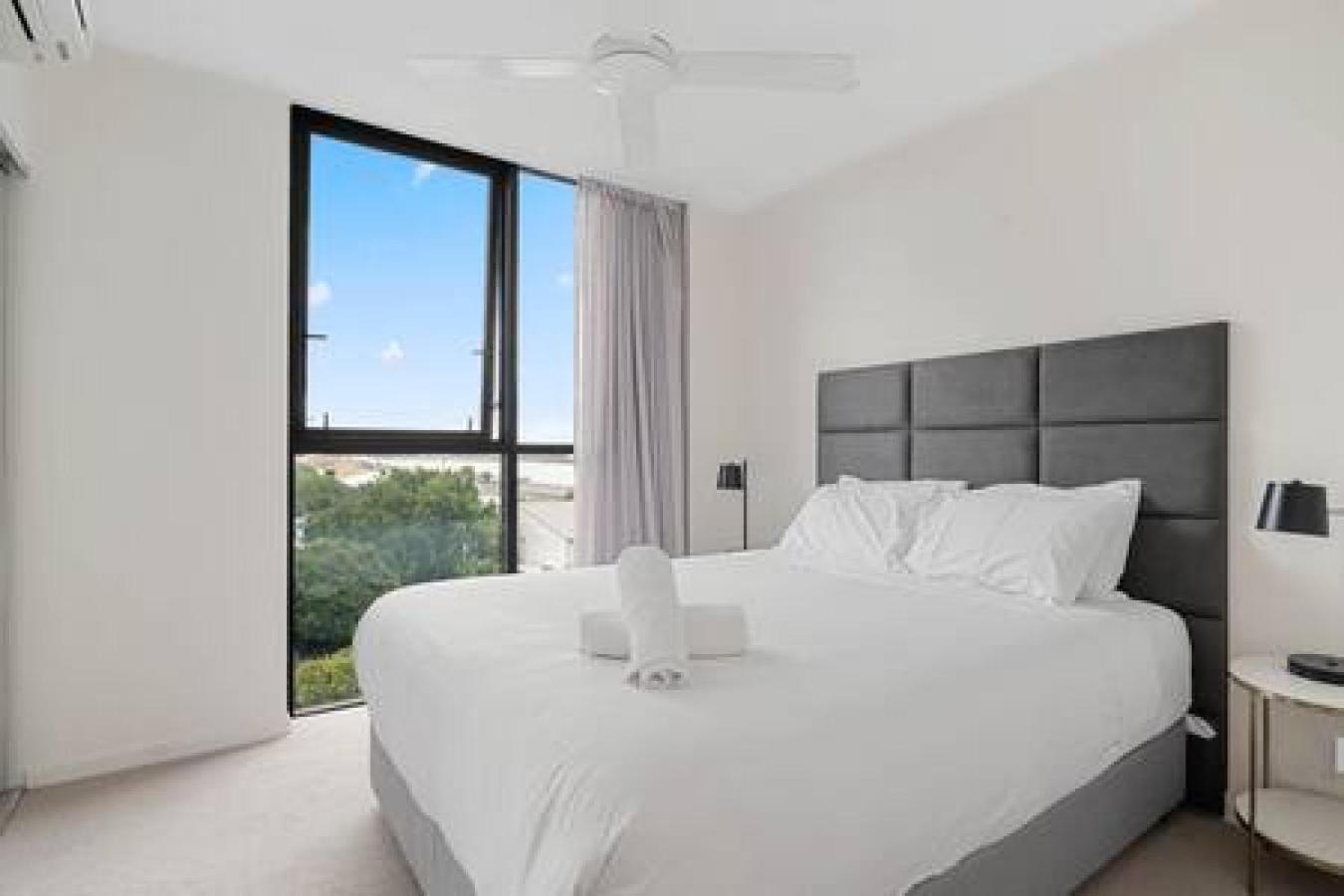 54Q Abnb-Style Apt Opposite Lush Park Playground, Portside 2Br Fpkg บริสเบน ภายนอก รูปภาพ