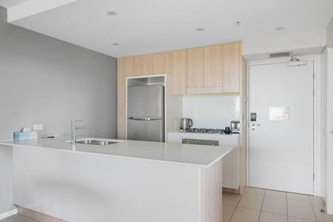 54Q Abnb-Style Apt Opposite Lush Park Playground, Portside 2Br Fpkg บริสเบน ภายนอก รูปภาพ