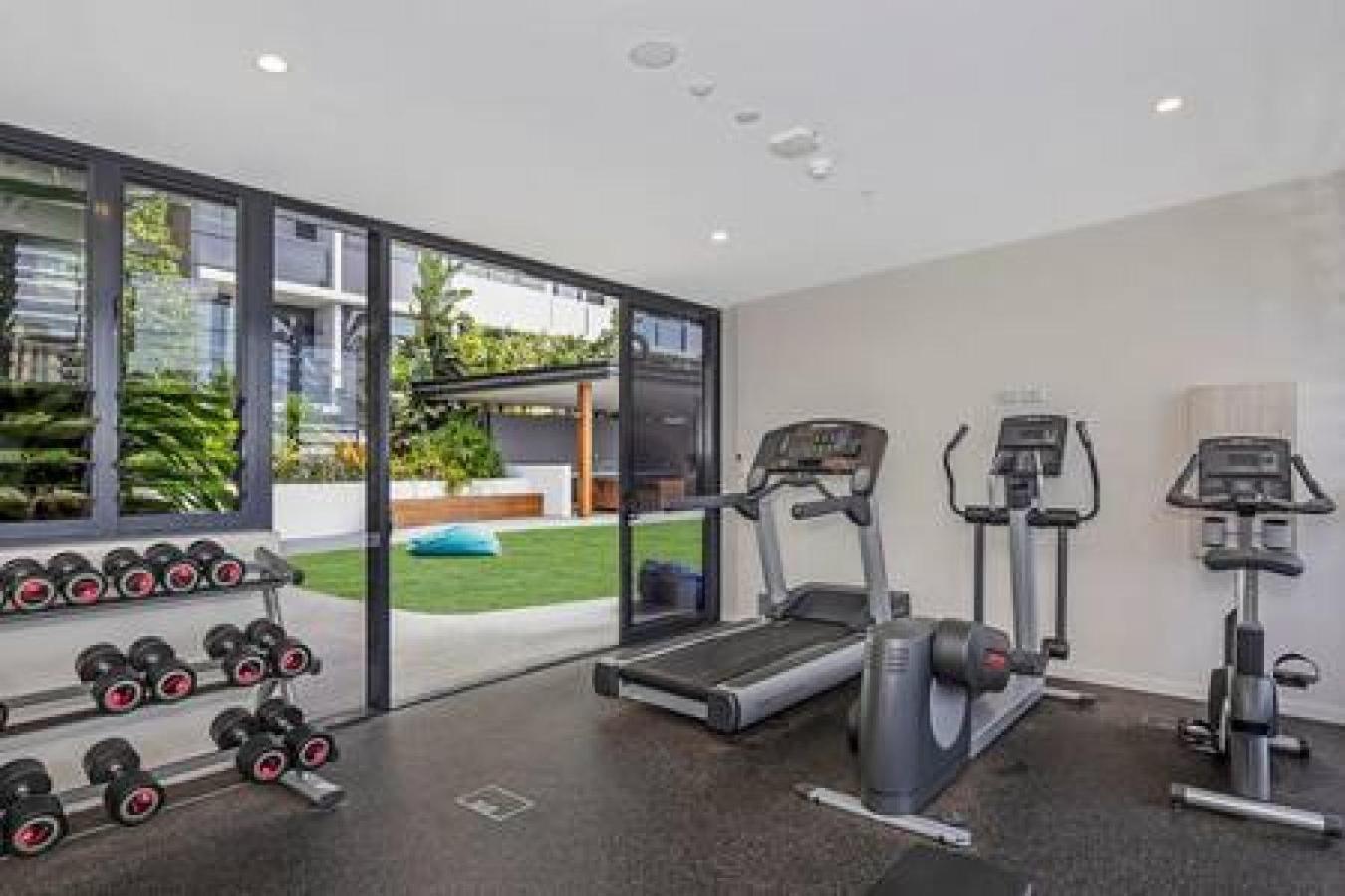 54Q Abnb-Style Apt Opposite Lush Park Playground, Portside 2Br Fpkg บริสเบน ภายนอก รูปภาพ